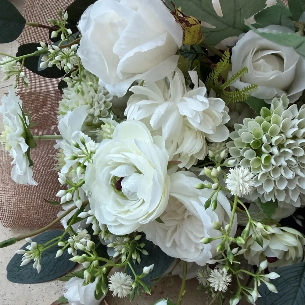 *NEW* DECOVASSE Real-Touch Faux Flower Arrangement w/Roses & Daisies!